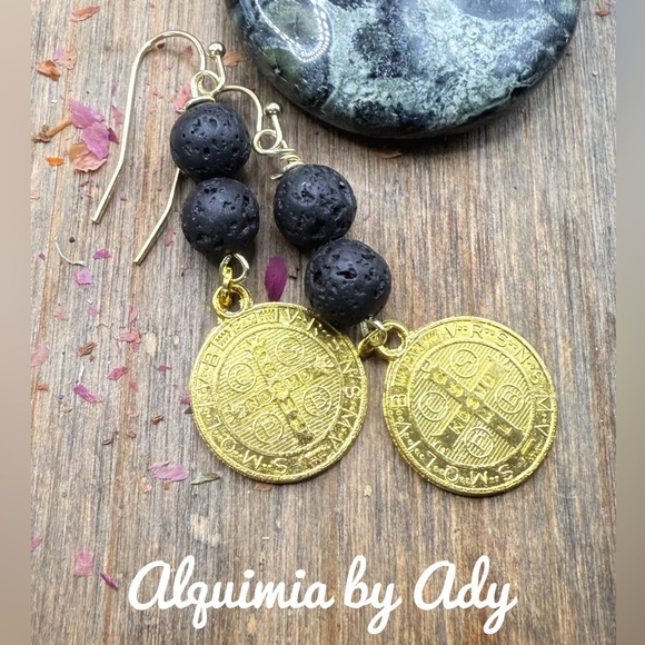 Lava rock earrings/gold statement fall vibes Saint Benedict - Picture 1 of 5